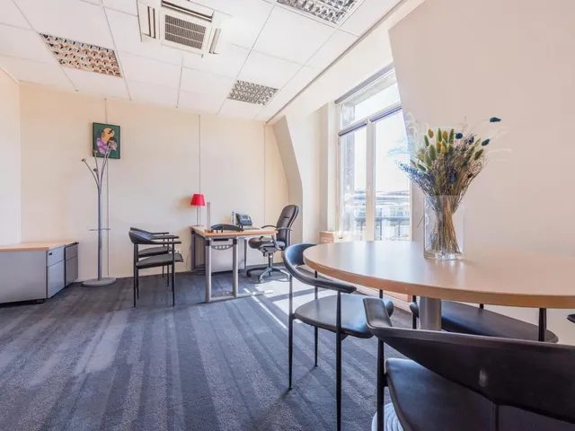 Bureau privé 3 postes à louer - Paris 12e (Louis Armand)
