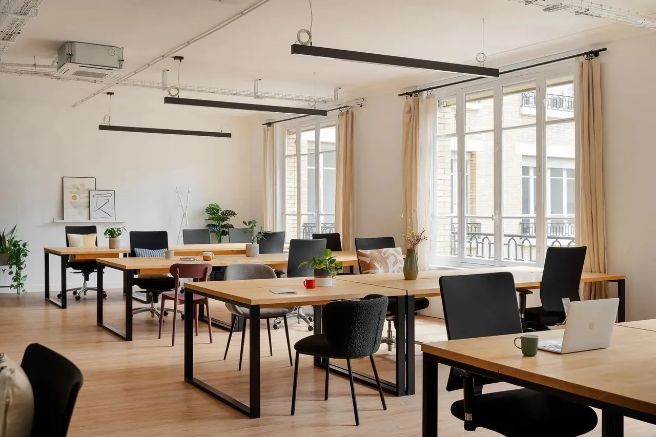 Bureau privatif 30 postes à louer - Paris 9e (rue de Clichy) - photo 1