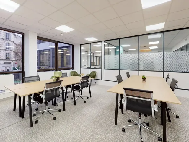 Bureau privé 7 postes à louer - Saint-Cloud (Royale) - photo 5