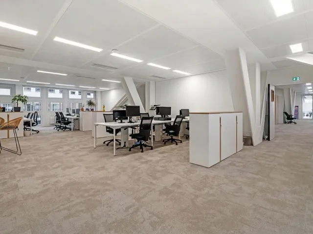 Bureau indépendant 30 postes à louer - Paris 13e (Gare D'austerlitz) - photo 2