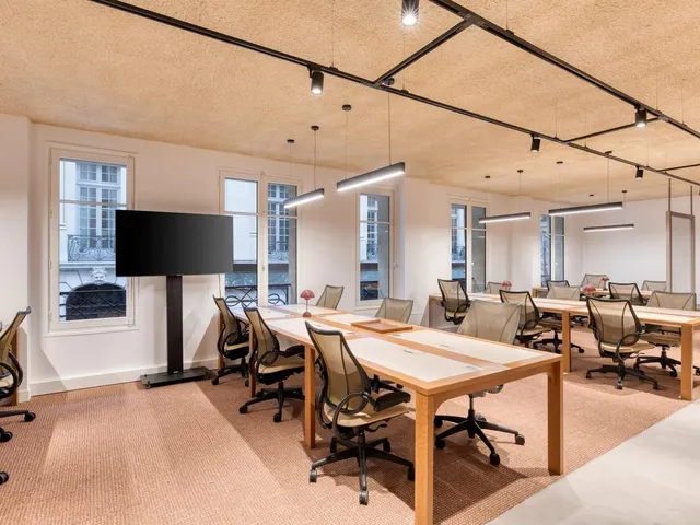 Bureau privatif 20 postes à louer - Paris 8e (Place de la Madeleine) - photo 3