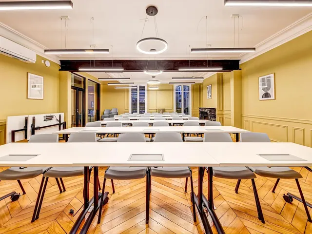 Bureau indépendant 70 postes à louer - Paris 19e (Meaux) - photo 4