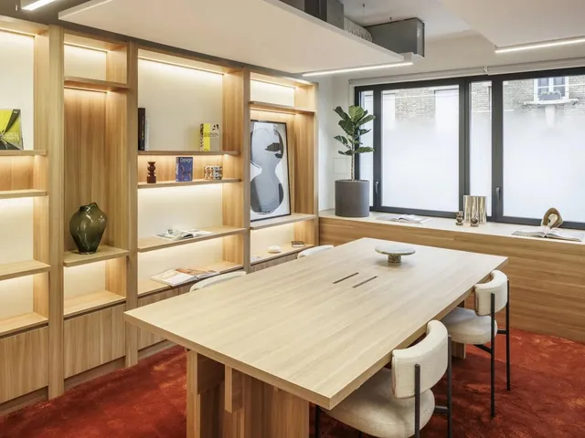 Bureau indépendant 4 postes à louer - Boulogne-Billancourt (Peupliers)