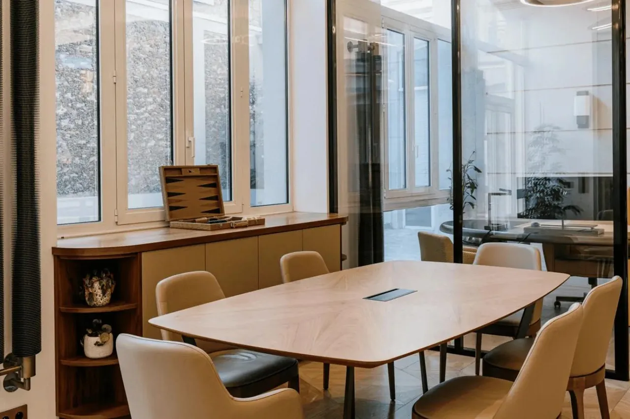 Bureau privatif 10 postes à louer - Paris 8e (Miromesnil) - photo 1