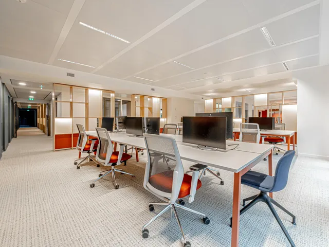 Bureau indépendant 134 postes à louer - Paris 9e (Cadet) - photo 2