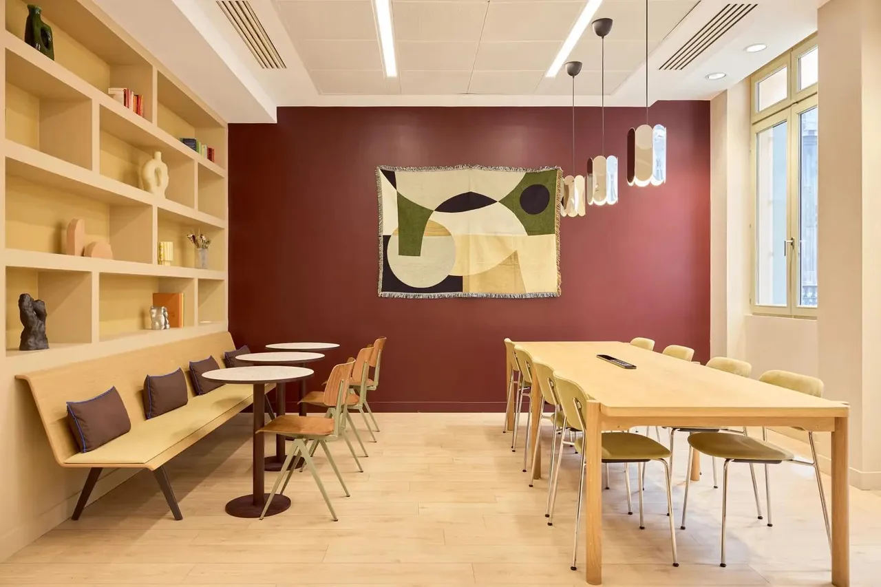 Bureau privé 7 postes à louer - Paris 8e (Rue du Général Foy) - photo 1