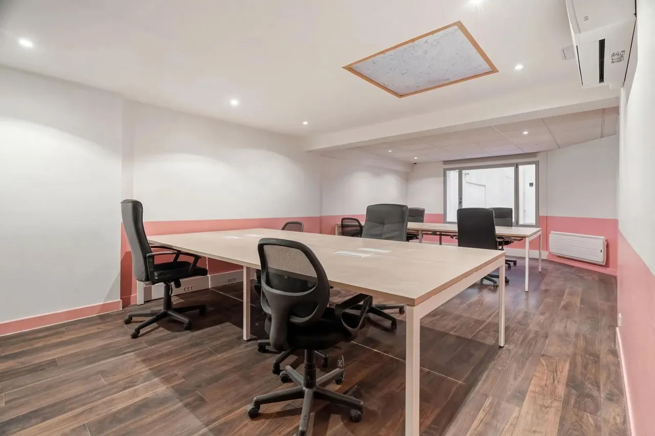 Bureau indépendant 10 postes à louer - Paris 15e (Javel) - photo 1