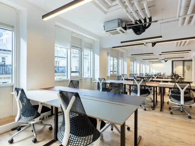 Bureau privé 49 postes à louer - Paris 3e (Strasbourg - Saint-denis) - photo 3