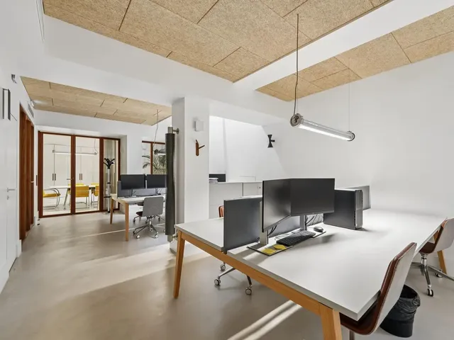 Bureau indépendant 24 postes à louer - Paris 14e (Cité Universitaire) - photo 7
