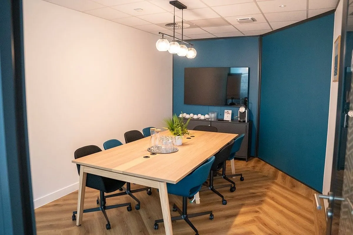 Bureau privé 12 postes à louer - Euralille (Luxembourg) - photo 1