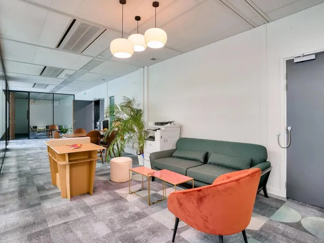 Bureau indépendant 12 postes à louer - Puteaux (La Défense) - photo 8