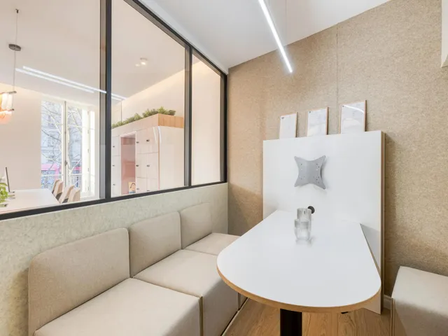 Bureau indépendant 26 postes à louer - Paris 10e (René Boulanger) - photo 4