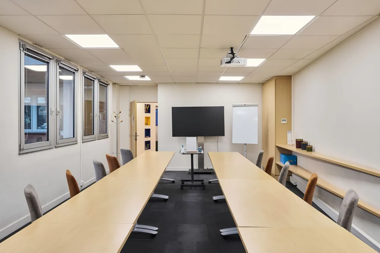 Bureau privé 2 postes à louer - Boulogne Billancourt (Victor Hugo) - photo 1
