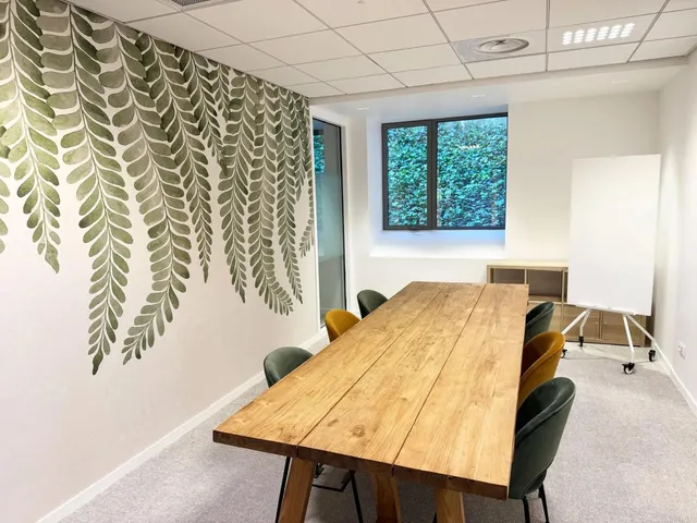 Bureau privé 17 postes à louer - Paris 18e (Ordener)