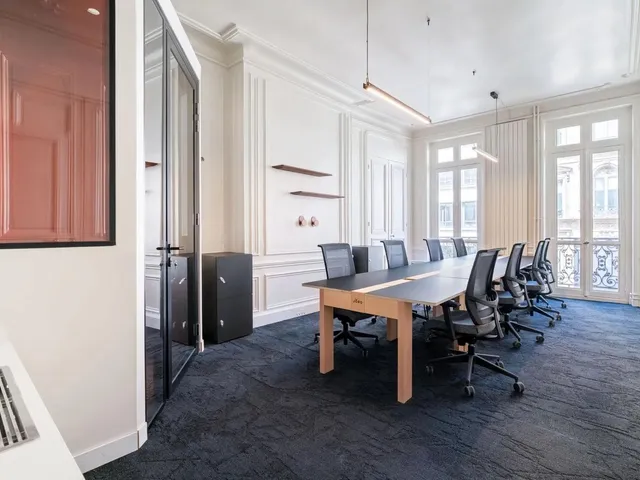 Bureau privatif 36 postes à louer - Paris 9e (Saint-Lazare) - photo 7