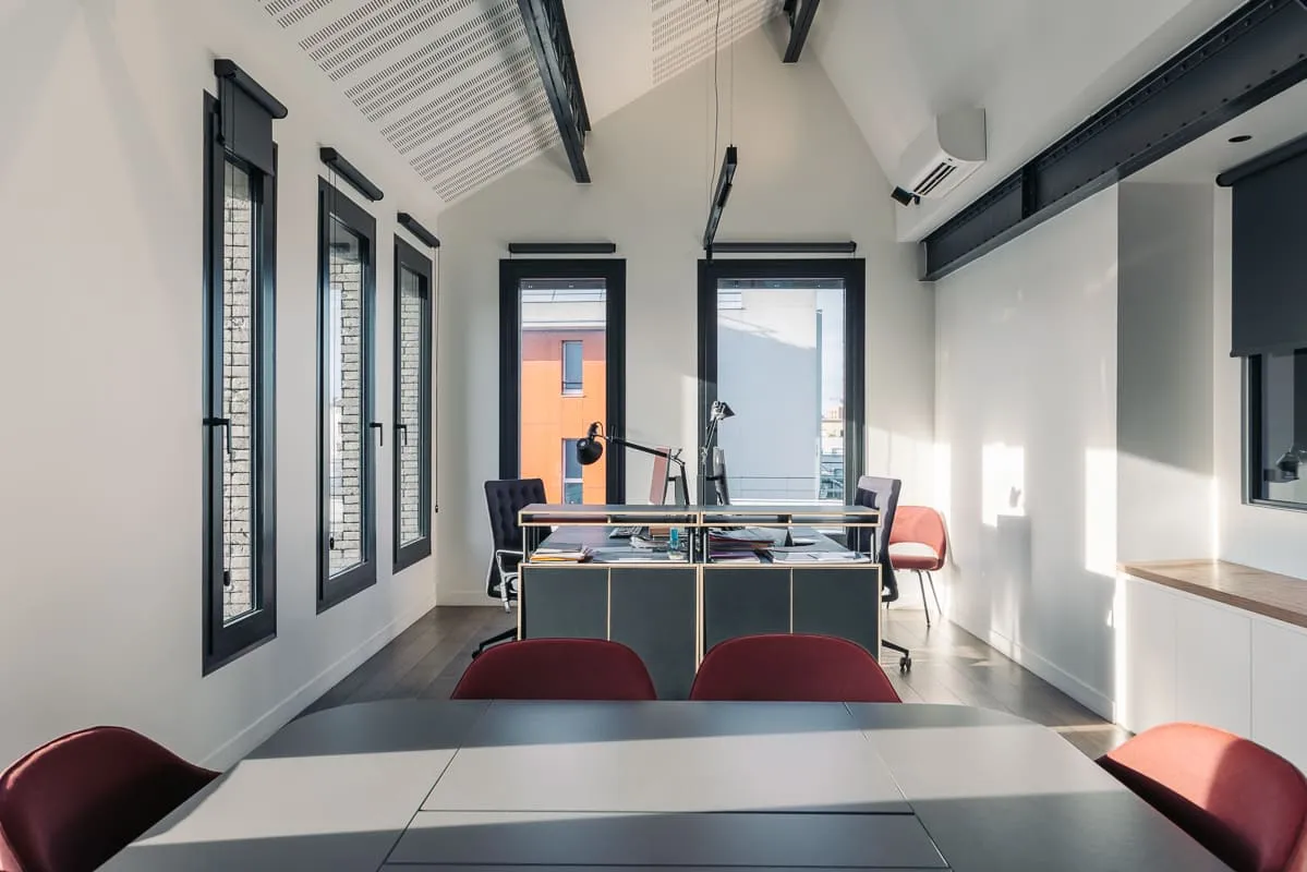 Bureau privé 14 postes à louer - Saint-Ouen-sur-Seine (Pl. Martin Levasseur) - photo 1