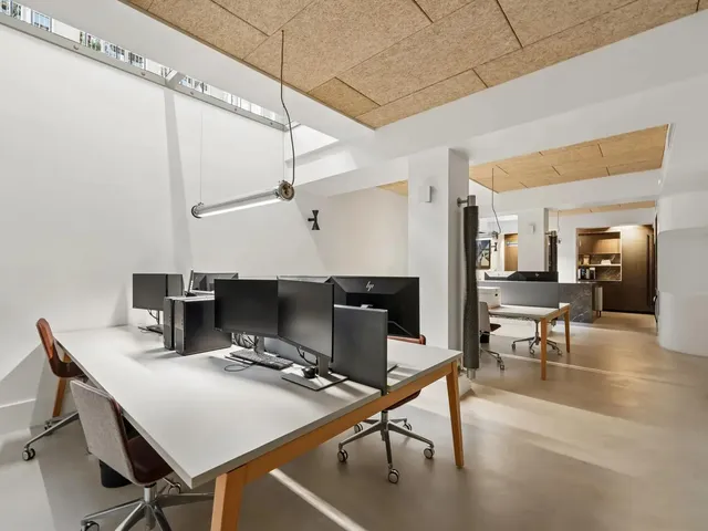 Bureau indépendant 24 postes à louer - Paris 14e (Cité Universitaire) - photo 4
