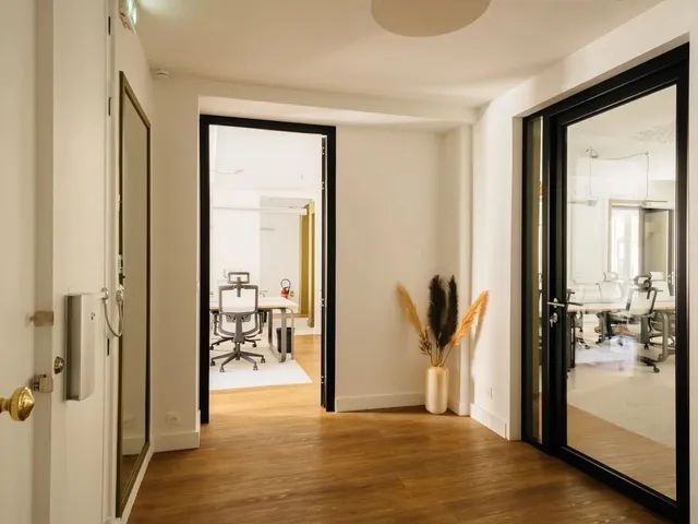 Bureau privatif 32 postes à louer - Paris 8e (George V) - photo 13