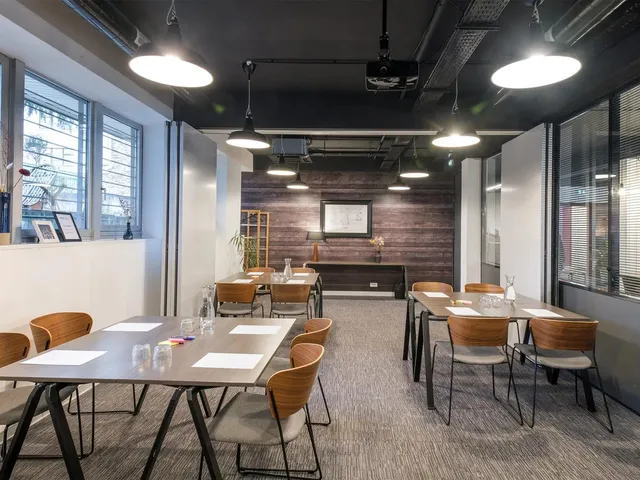 Bureau privé 4 postes à louer - Clichy (Bateliers) - photo 5
