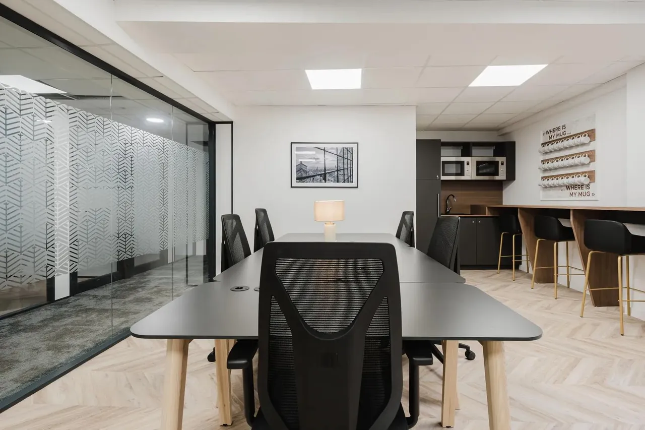 Bureau privé 14 postes à louer - Paris 8e (Boulevard Haussmann - 633€/poste) - photo 1