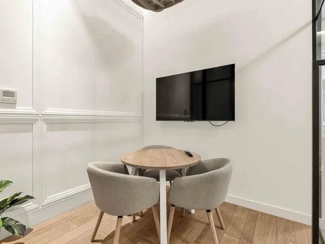 Bureau privatif 28 postes à louer - Paris 8e (Franklin D. Roosevelt) - photo 6