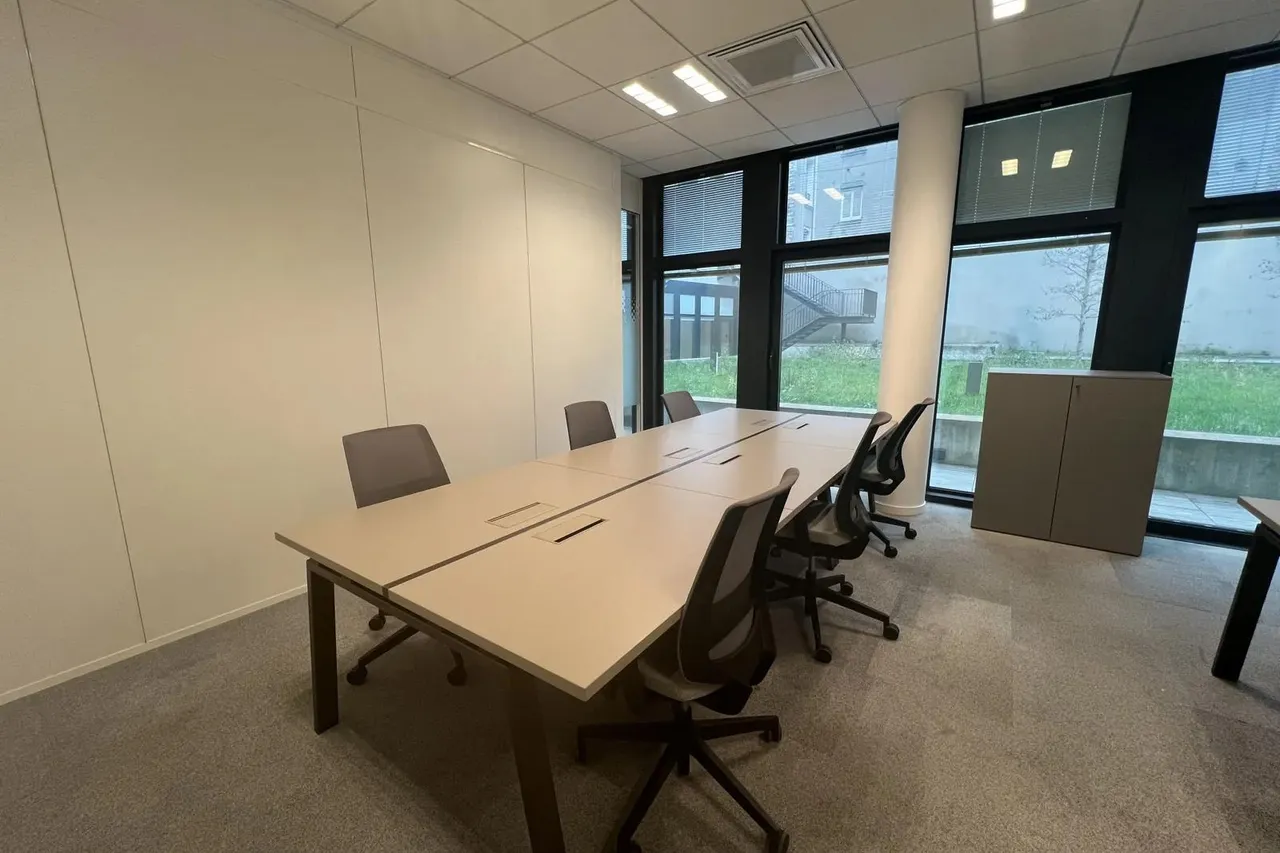 Bureau privé 6 postes à louer - Villejuif (Paris) - photo 1