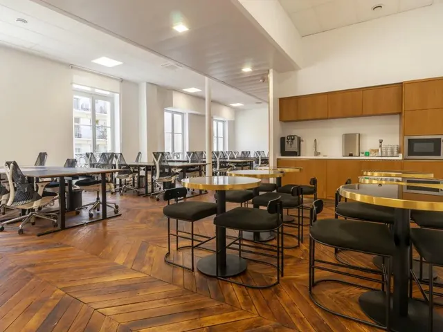 Bureau privé 10 postes à louer - Paris 11e (République) - photo 10