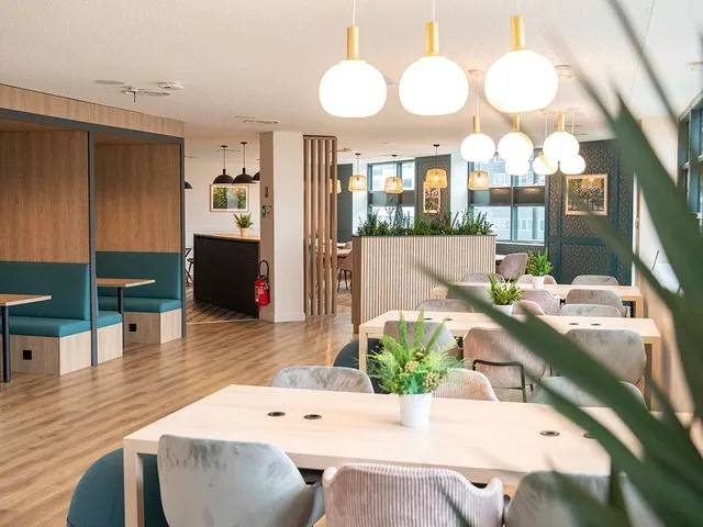 Bureau privé 8 postes à louer - Euralille (Luxembourg) - photo 4