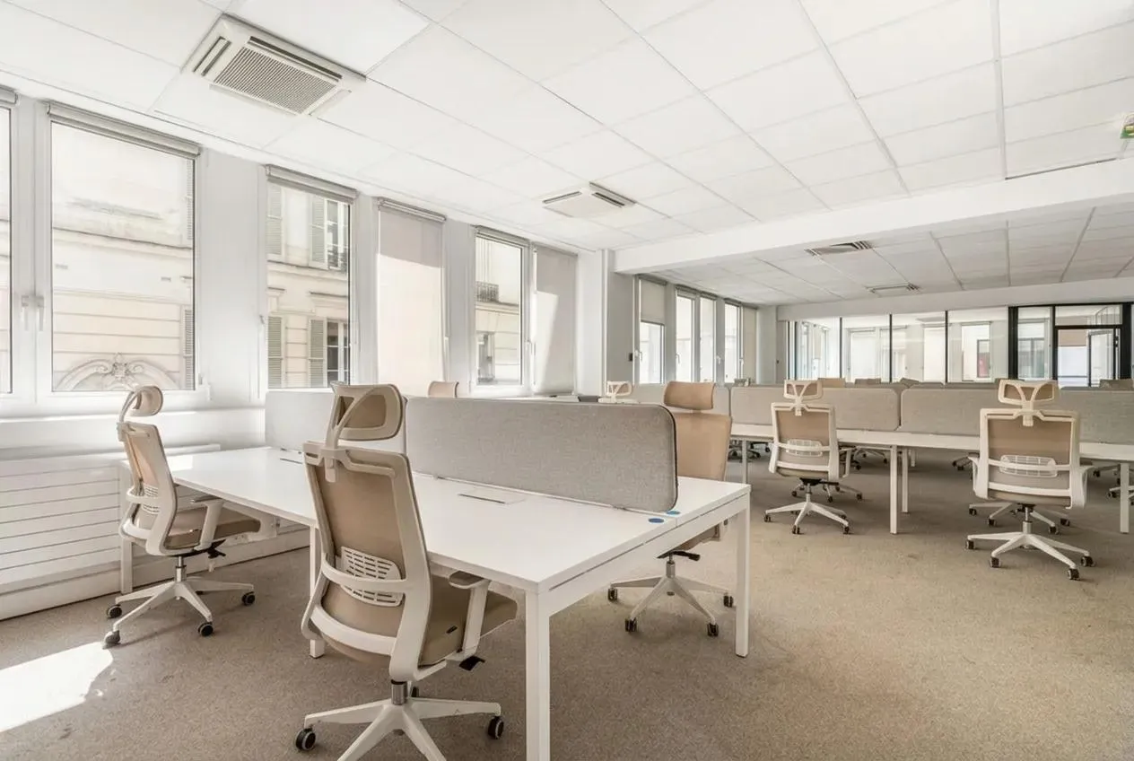 Bureau indépendant 56 postes à louer - Paris 17e (Ternes) - photo 1