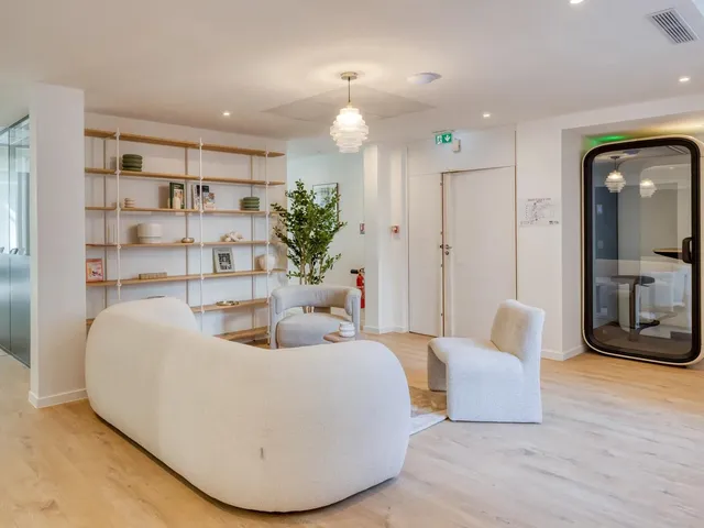 Bureau privatif 48 postes à louer - Paris 8e (Saint-Lazare) - photo 13
