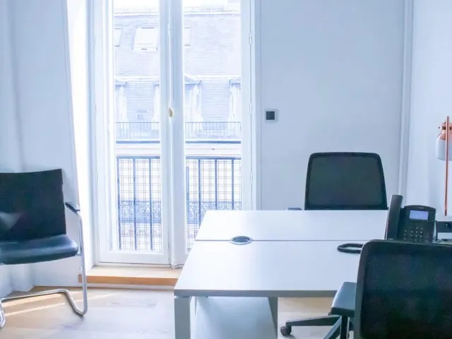 Bureau privé 12 postes à louer - Paris 9e (Opéra Garnier) - photo 13