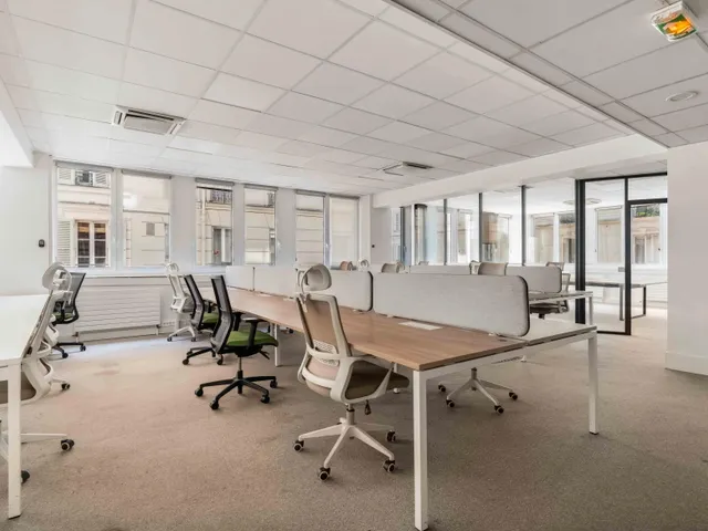 Bureau indépendant 56 postes à louer - Paris 17e (Ternes) - photo 2