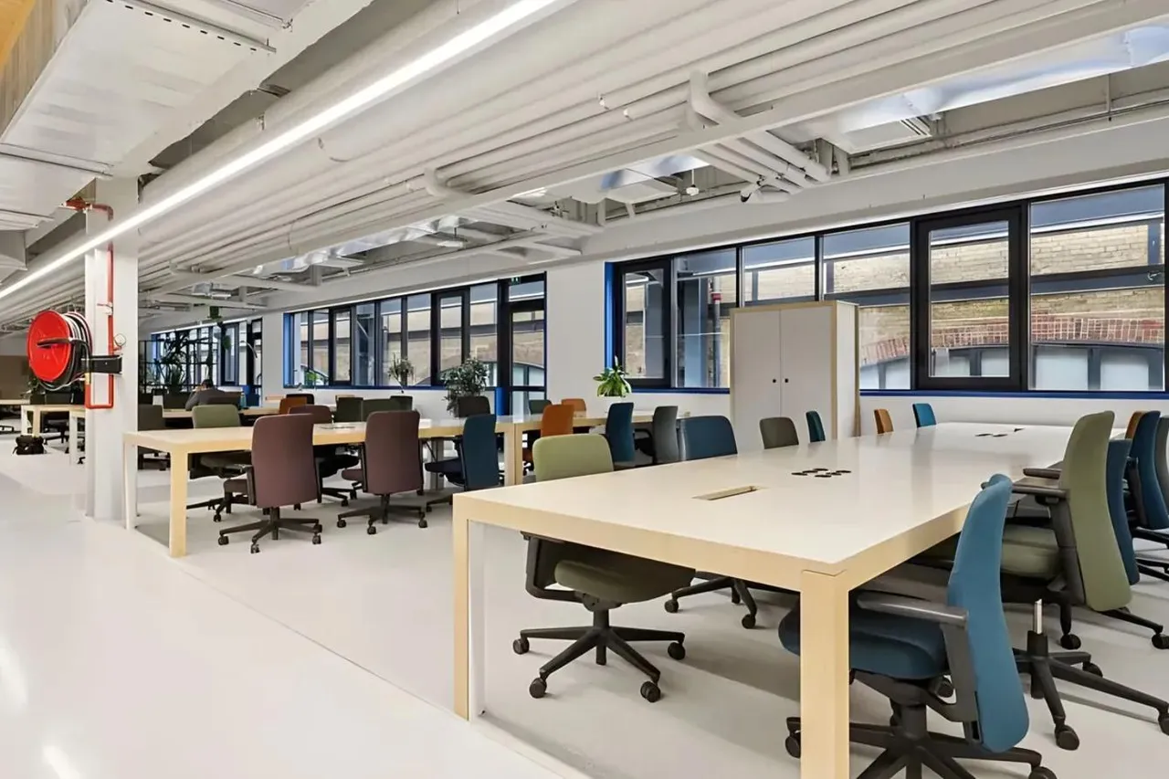 Bureau privatif 126 postes à louer - Paris 8e (Saint-Lazare) - photo 1