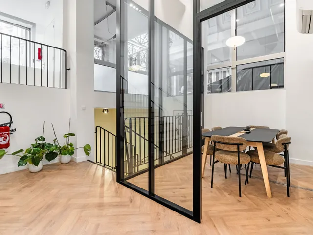 Bureau privatif 24 postes à louer - Paris 9e (Pigalle) - photo 14