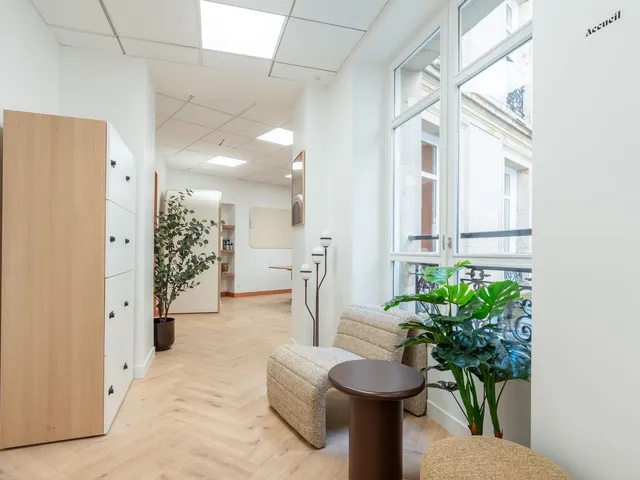 Bureau indépendant 33 postes à louer - Paris 2e (Montmartre) - 23 100 €/mois - photo 4