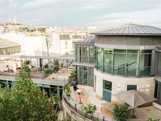 Bureau privé 3 postes à louer - Paris 9e (Saint-Lazare) - photo 3