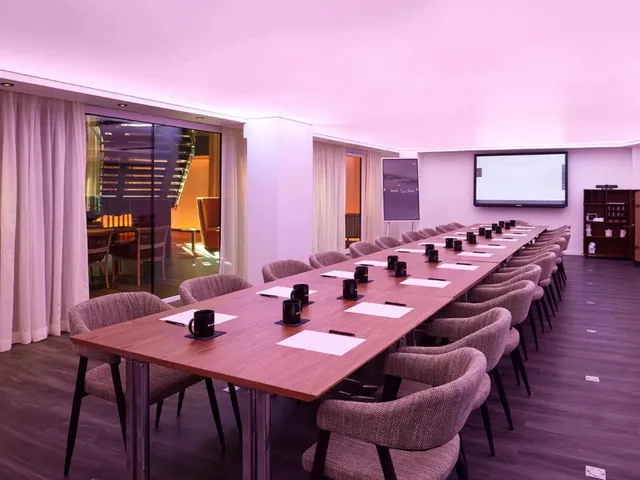 Bureau privé 30 postes à louer - Paris 8e (Rue de Courcelles) - photo 6
