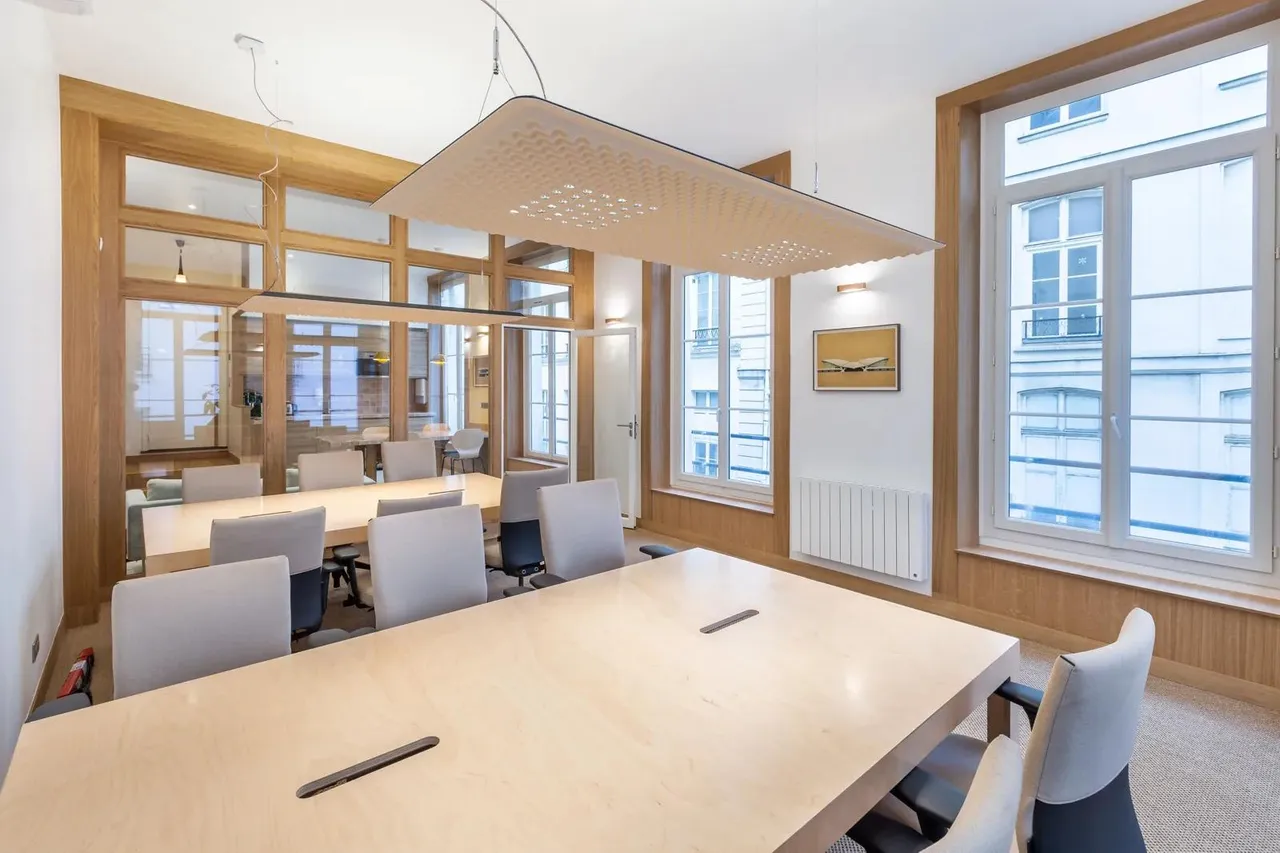 Bureau indépendant 18 postes à louer - Paris 2e (Sentier) - photo 1