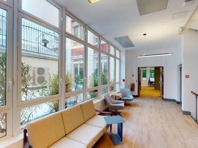 Bureau privé 22 postes à louer - Paris 10e (Petits Hôtels) - photo 7