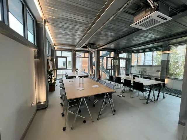 Bureau privé 12 postes à louer - Paris 13e (Les Gobelins) - photo 4