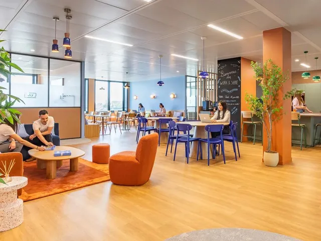 Bureau privé 10 postes à louer - Villejuif (Édouard Vaillant) - photo 3