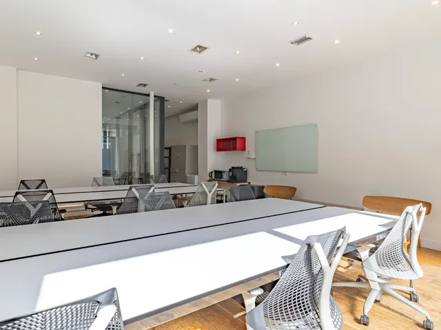 Bureau privé 12 postes à louer - Paris 2e (Cléry) - photo 2