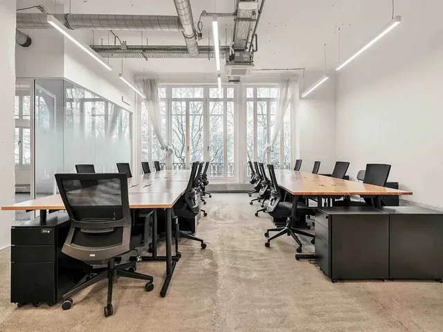 Bureau indépendant 72 postes à louer - Paris 11e (République)