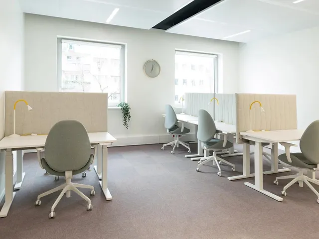 Bureau privé 14 postes à louer - Paris 13e (Place d'Italie) - photo 3