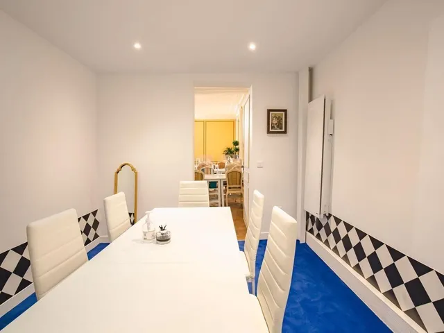 Bureau indépendant 18 postes à louer 440 EUR/poste - Rue du Faubourg Poissonnière, Paris 10e - photo 4