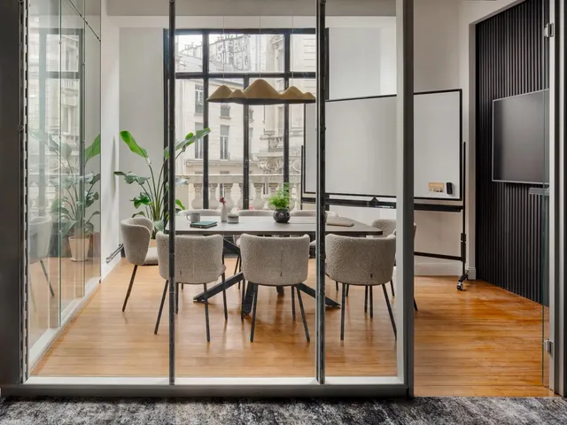 Bureau indépendant 16 postes à louer - Paris 2e (Sentier) - photo 2