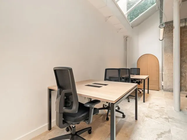 Bureau indépendant 32 postes à louer - Paris 10e (Paradis) - photo 3