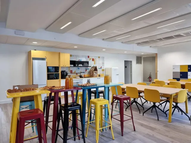Bureau indépendant 69 postes à louer - Pantin - photo 4
