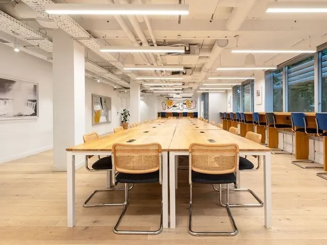 Bureau privé 7 postes à louer - Paris 12e (pirogues de Bercy)