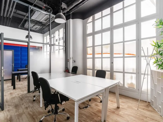 Bureau indépendant 40 postes à louer - Paris 8e (Champs-Élysées) - photo 2